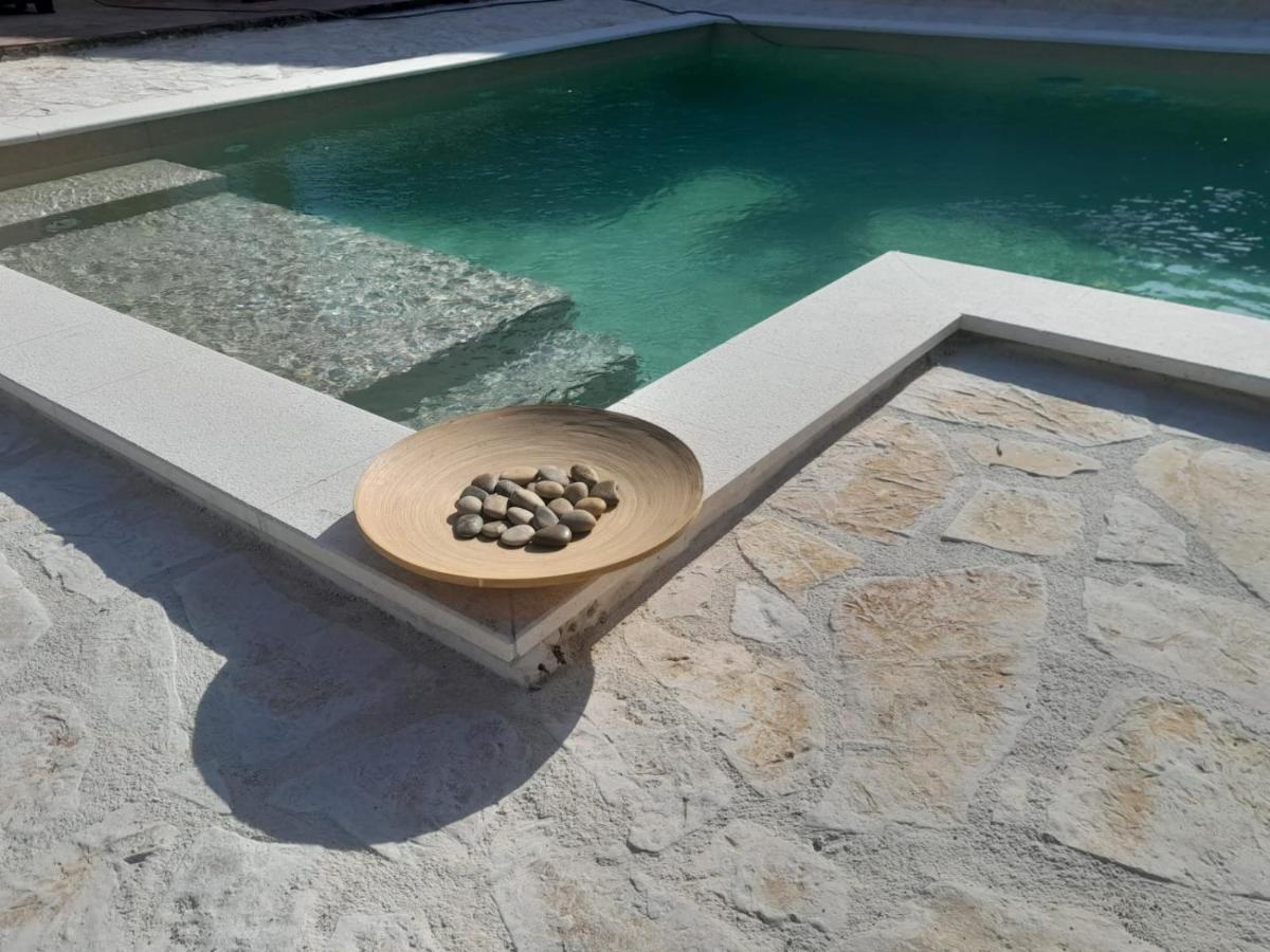 Caliente Apartments Vir B Bagian luar foto