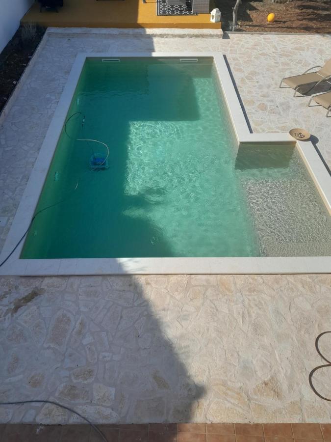 Caliente Apartments Vir B Bagian luar foto