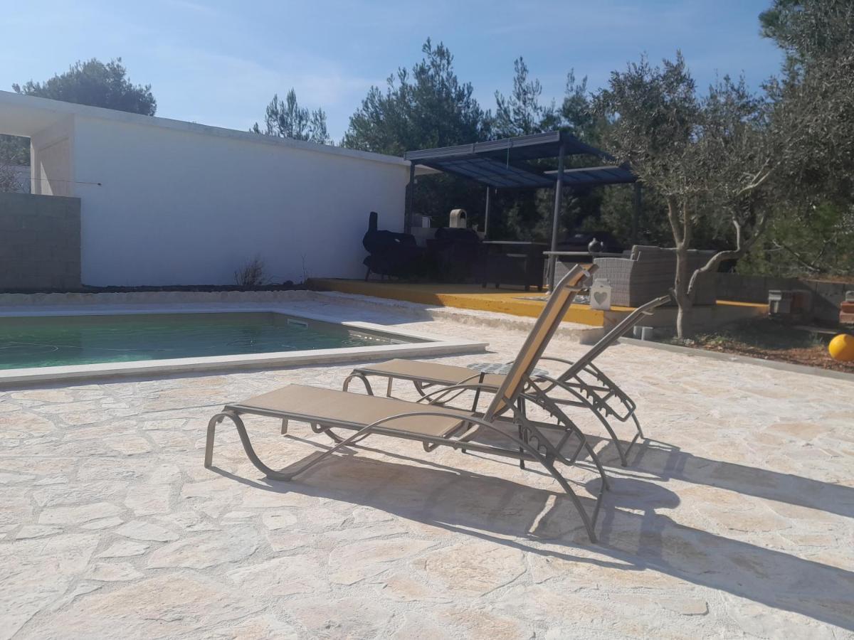 Caliente Apartments Vir B Bagian luar foto
